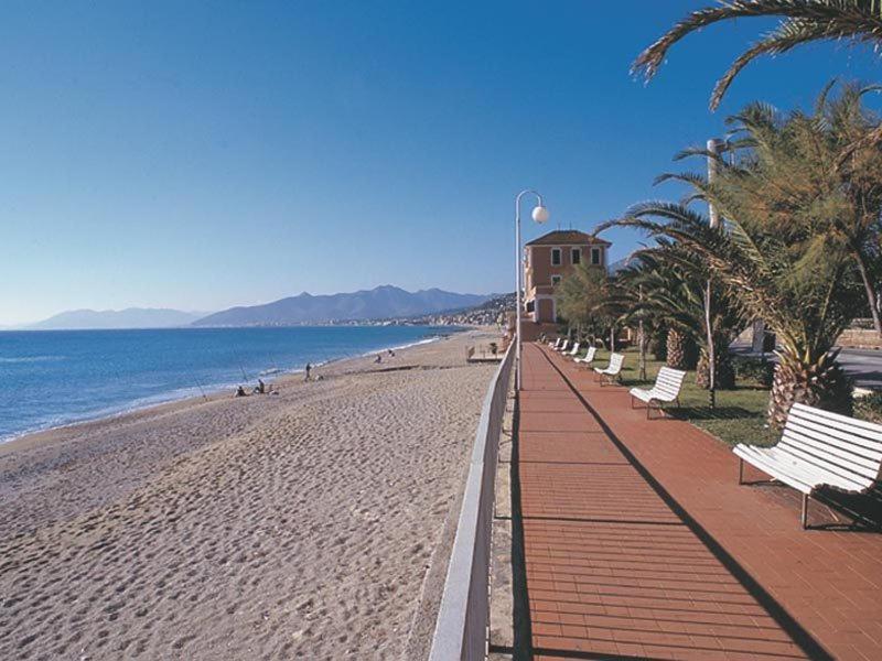Ligure Residence Borgio Verezzi Exterior photo